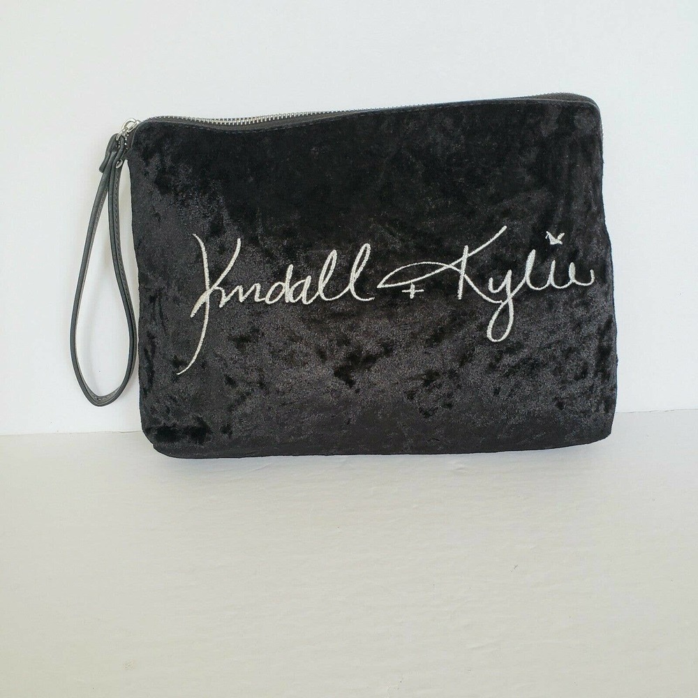Kendall Kylie Clutch Bag Pink Zip Top Make Up Black Large Wristlet Velour Pouch